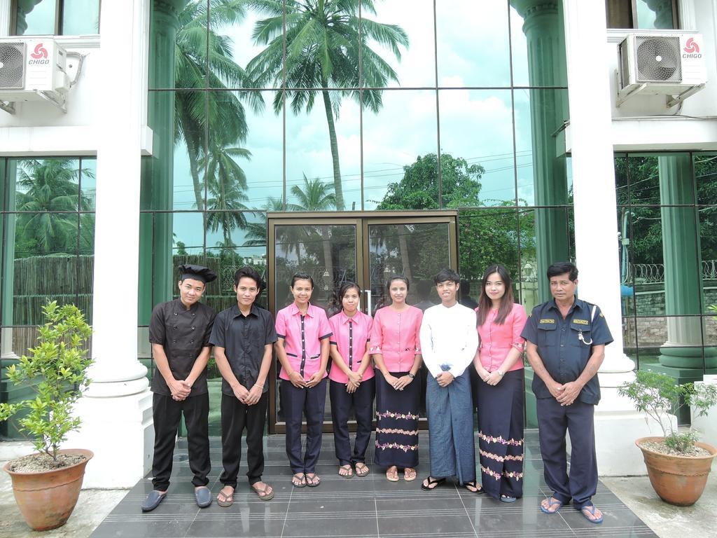 Aye Chan Thar Rangoon Buitenkant foto