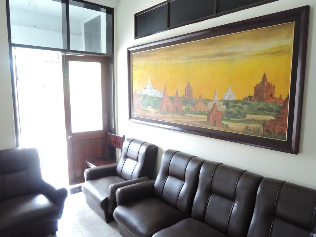 Aye Chan Thar Rangoon Buitenkant foto